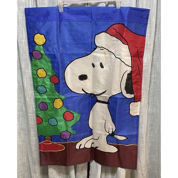 Yard Garden Flag Santa Snoopy Christmas Tree 27x39 Peanuts Gang - Picture 1 of 15
